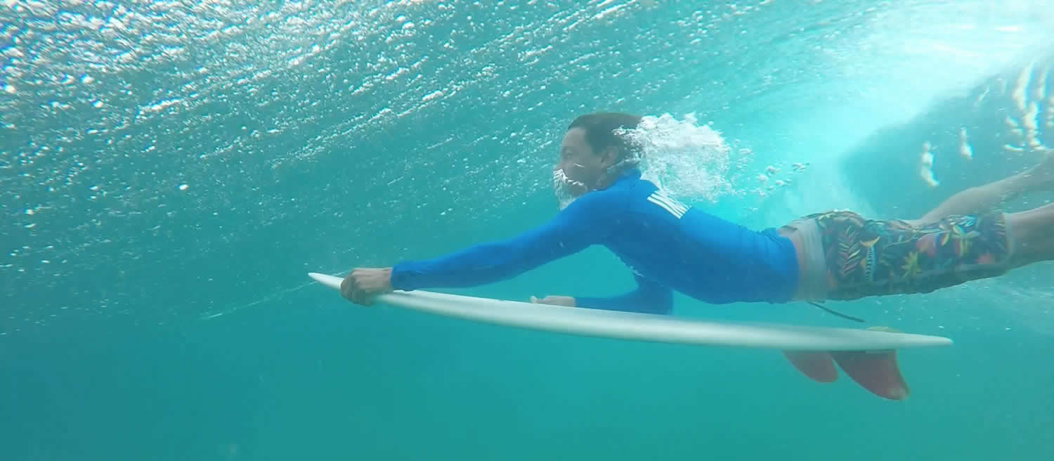 duckdive surf come tagliare onda
